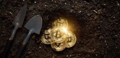 Wide view of a large-scale Bitcoin mining farm with rows of ASIC miners