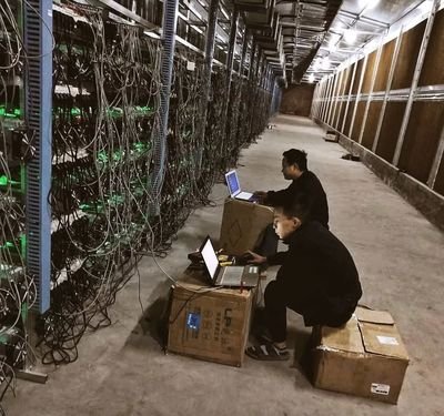 A modern mining farm powered by renewable energy